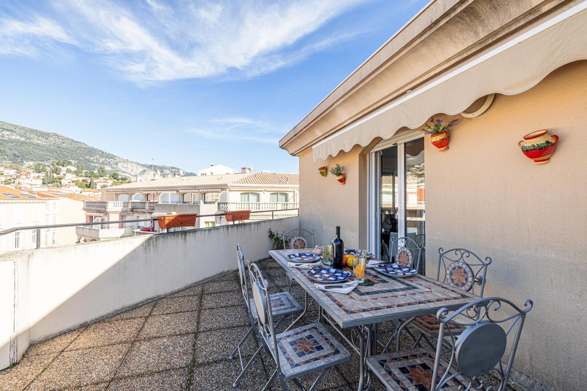 Victoria Bergamote Attic - Happy Rentals Menton Eksteriør bilde