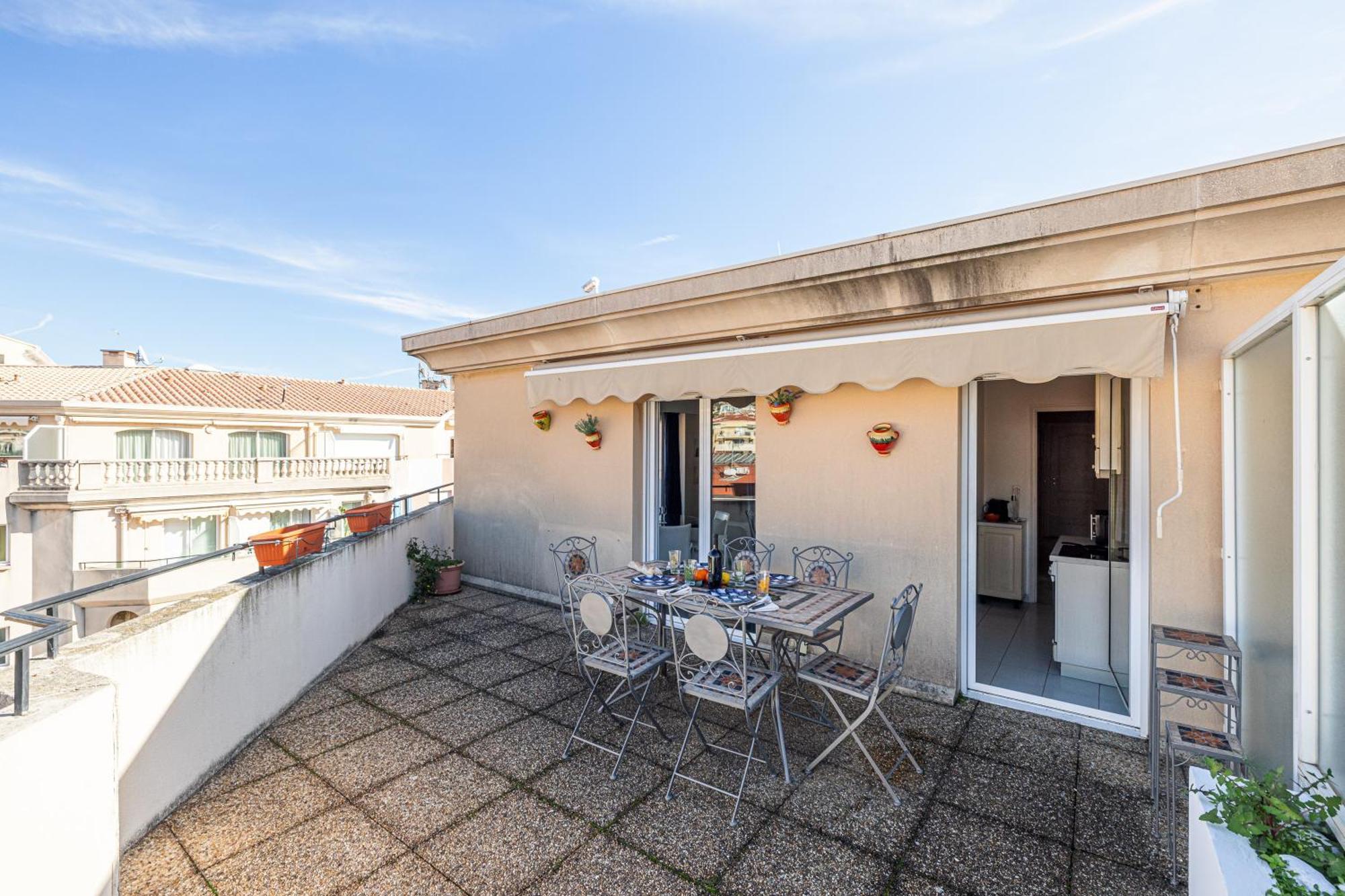 Victoria Bergamote Attic - Happy Rentals Menton Eksteriør bilde